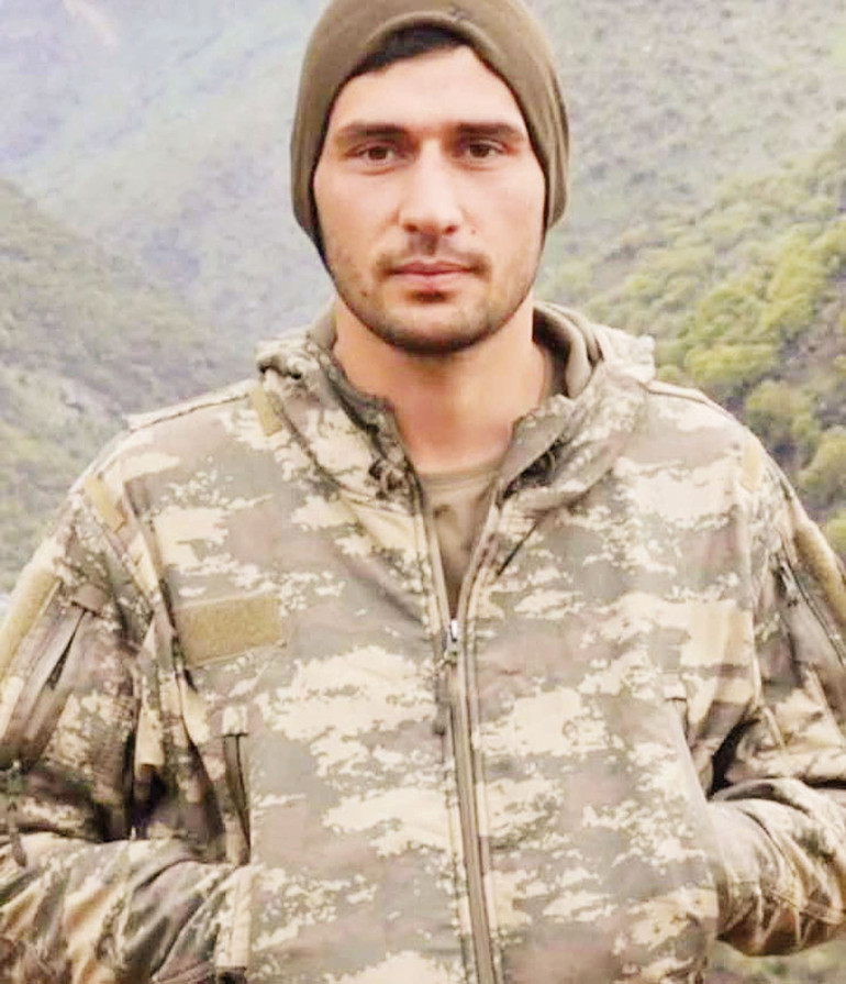 Vatan size minnettar... Şehitlerimizi yüreğimize gömdük