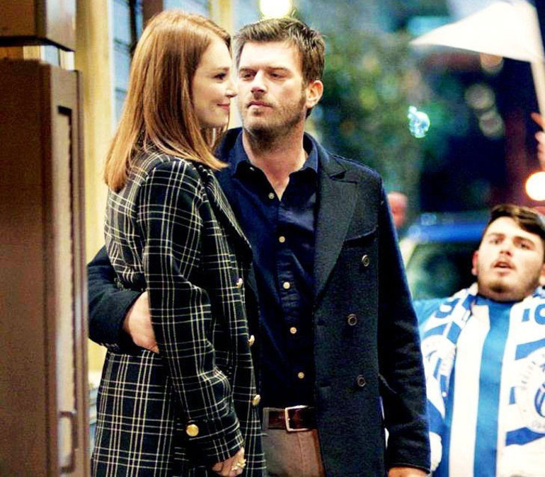 Elçin Sangudan Kıvanç Tatlıtuğ’a ilginç iltifat: Onunla oynamak bir lanet gibi