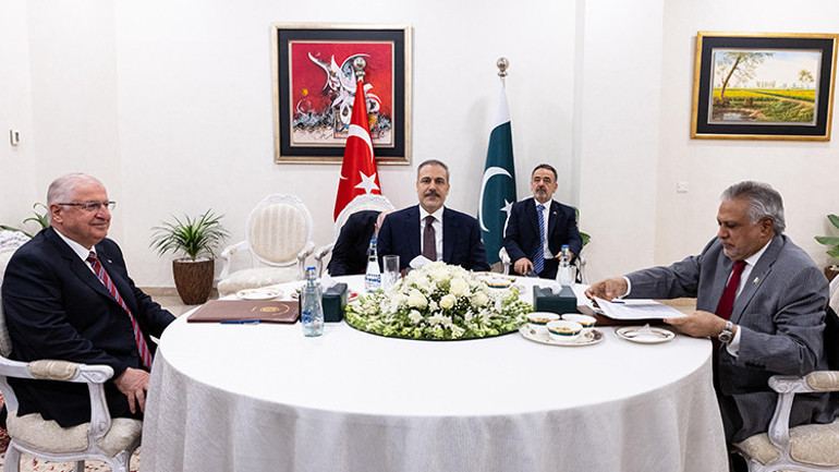 Dışişleri Bakanı Hakan Fidan, Pakistanla tarihi anlaşmayı duyurdu: Bir ilk olacak
