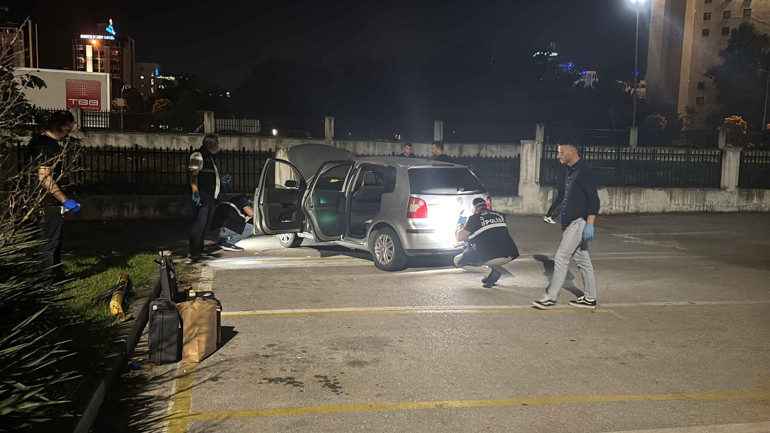 Tartıştığı kişiyi iki kez otomobille üzerinden geçerek öldürdü; 4 gözaltı