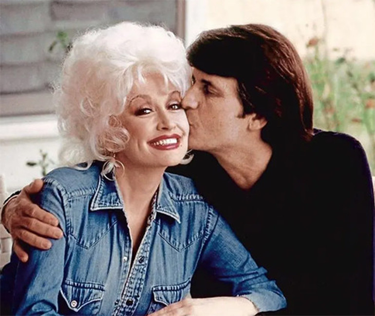 Ünlü şarkıcının acısı dinmiyor... Benim kocam gitti... Varsın mesleğim de şimdilik olmasın