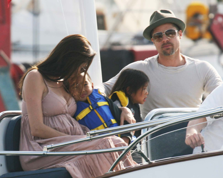 Tam bitti derken yeniden başladı… Eski karısının peşine düştü: Cesaretin varsa telefonundaki mesajları göster