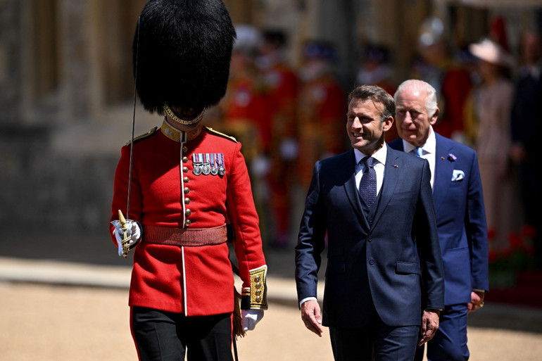 Fransa Cumhurbaşkanı Macron protokol dinlemedi, İngilizler çileden çıktı