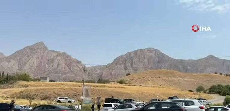 Son dakika... Terörsüz Türkiyede tarihi gün PKK silahları kazanda yaktı... İşte ilk görüntüler