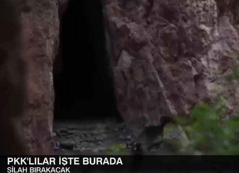 Son dakika... Terörsüz Türkiyede tarihi gün PKK silahları kazanda yaktı... İşte ilk görüntüler