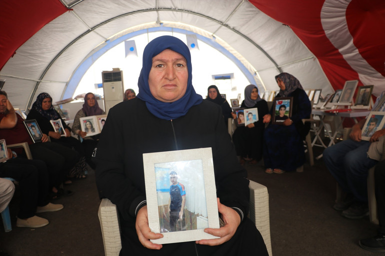 Son dakika... Terörsüz Türkiyede tarihi gün PKK silahları kazanda yaktı... İşte ilk görüntüler