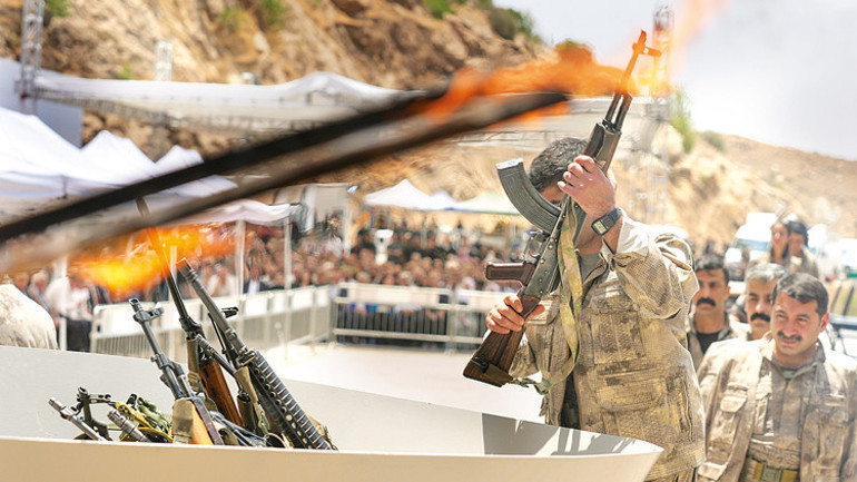 Hürriyet Kuzey Irak’ta: 47 yıllık terör biterken tarihi anlar... PKK silahlarını böyle yaktı