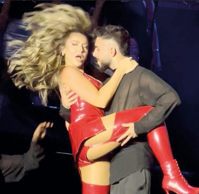 Harbiyede Hadise şov