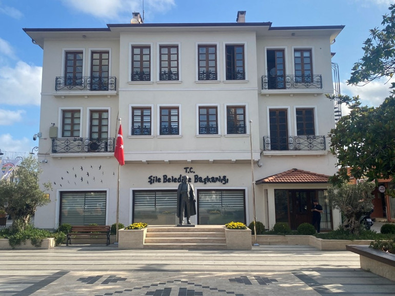 Şile Belediyesine yönelik soruşturma... Başkan Kabadayının da arasında bulunduğu 5 şüpheli tutuklandı