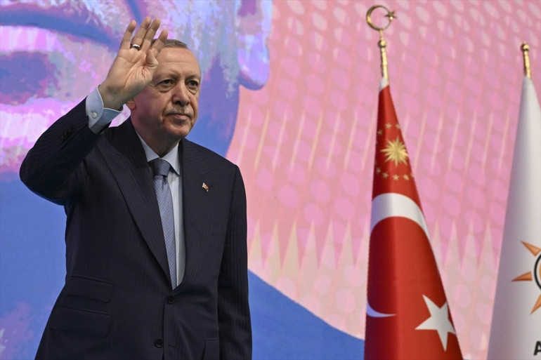 Cumhurbaşkanı Erdoğan’dan Özgür Özel’e tepki: Ümmetin birliğini savunmak suç mu
