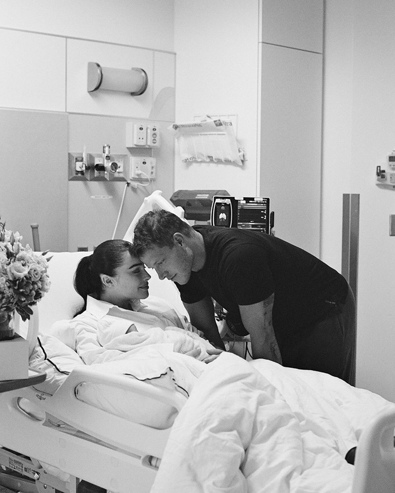 Hastalığı yüzünden hamile bile kalamamaktan korkuyordu… Ünlü model anne oldu: Hoş geldin küçük kızım