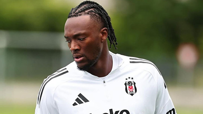 En Nesyrinin rekoru kırıldı İşte Süper Lig tarihindeki en pahalı transferler