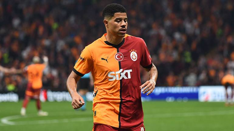 En Nesyrinin rekoru kırıldı İşte Süper Lig tarihindeki en pahalı transferler