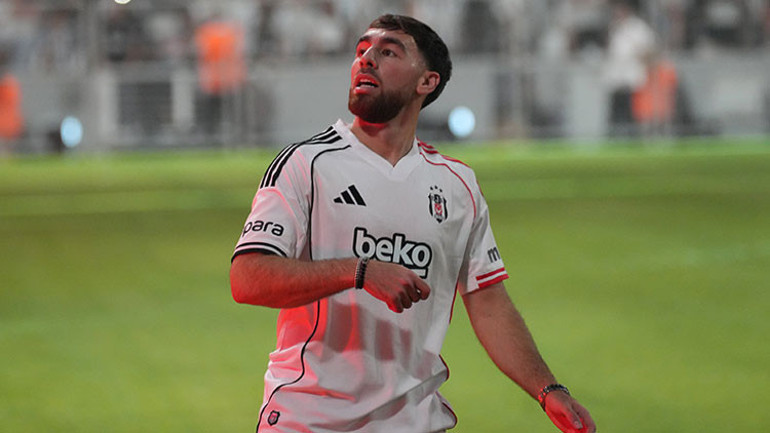 En Nesyrinin rekoru kırıldı İşte Süper Lig tarihindeki en pahalı transferler