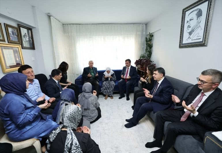 Şehit ailesine ziyarette duygulandıran diyalog | 99 yaşındaki Muzaffer Nine teslim etti, Erdoğan anında talimat verdi