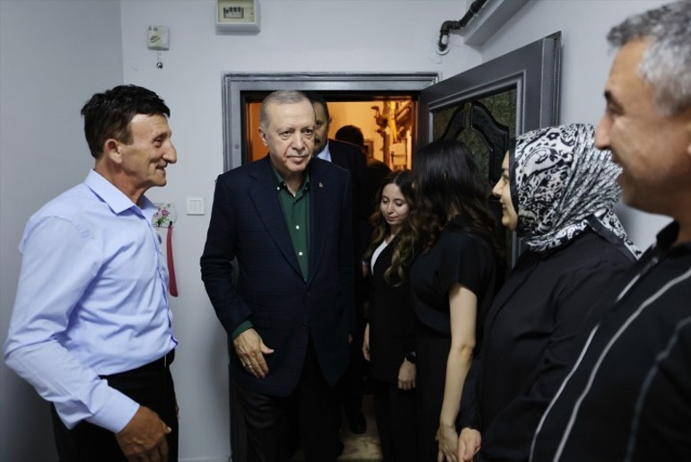 Şehit ailesine ziyarette duygulandıran diyalog | 99 yaşındaki Muzaffer Nine teslim etti, Erdoğan anında talimat verdi