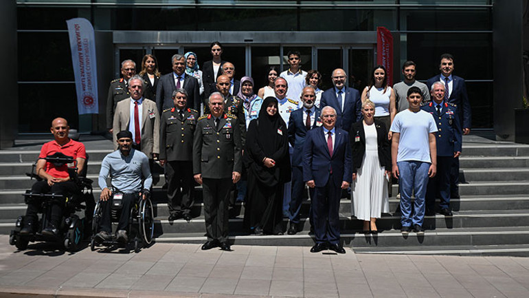 Bakan Gülerden Terörsüz Türkiye mesajı: Yarınlarımızın güvenliğini sağlamaya yönelik tarihi bir adım