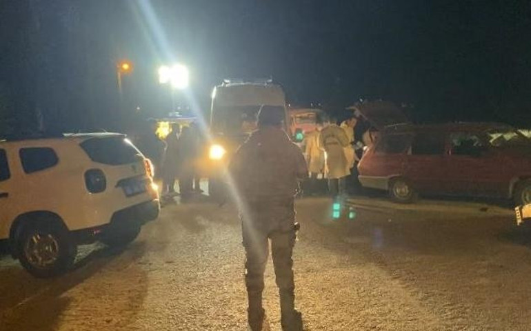 Düğünde kan aktı Muhtar ve oğlu hayatını kaybetti