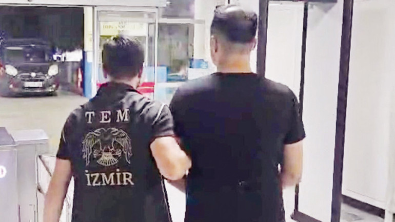 FETÖ’ye 15 Temmuz darbesi... Finansör marketlere kayyum