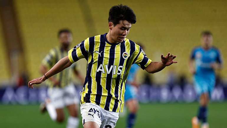 Konyaspor, Fenerbahçenin eski oyuncusu Jin-Ho Joyu renklerine bağladı