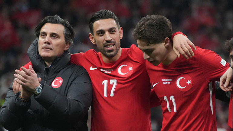 İrfan Can Kahveci, ne Beşiktaşa, ne Trabzonspora gidiyor