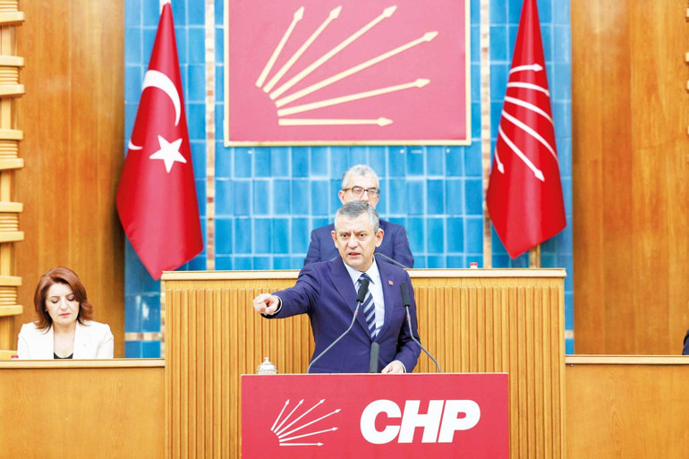 Özgür Özel lider olabilecek mi