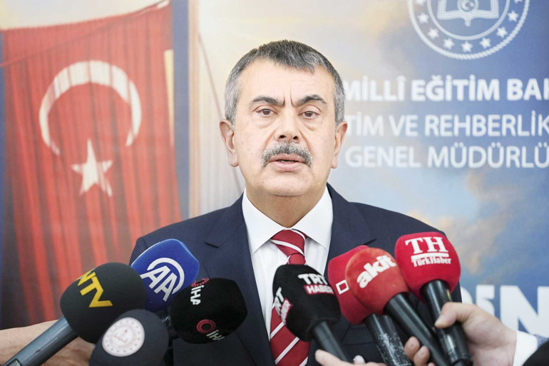 Özgür Özel lider olabilecek mi