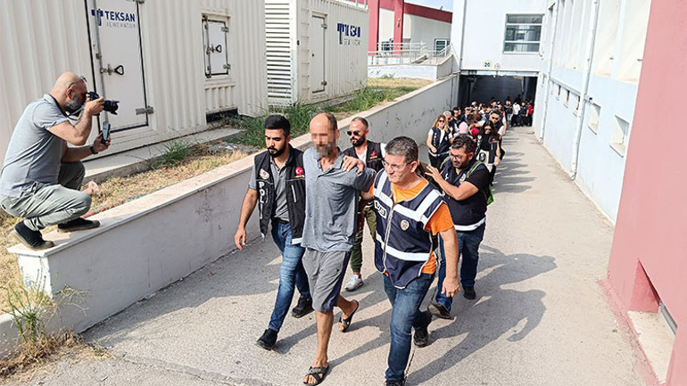 Narkokapan-Adana 2 operasyonu... Yakalanan 41 kişi adliyeye sevk edildi