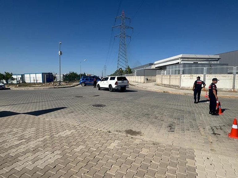 Kimyasal madde üreten fabrikada patlama: 3 işçi yaralandı