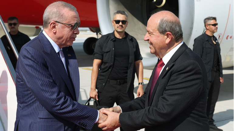 Cumhurbaşkanı Erdoğan, KKTCde resmi törenle karşılandı