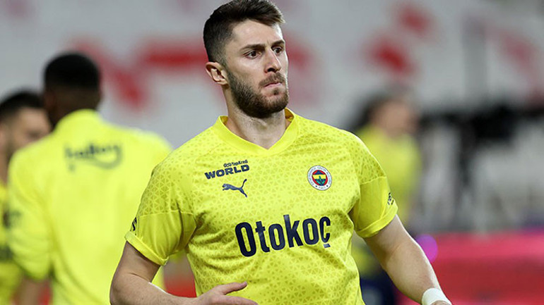 Fenerbahçeli İsmail Yüksek, Livakovic ve Deigo Carlosa transferde ilgi var Dünya devi istiyor