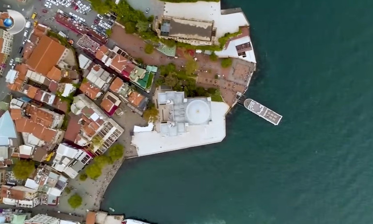 Evi kentsel dönüşüme girdi taşınmak zorunda kaldı... Ünlü şarkıcı yeni yuvasının kapılarını açtı