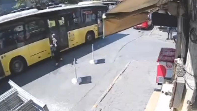 Son dakika... Beyoğlunda 10 aracın karıştığı zincirleme kaza: 6 yaralı