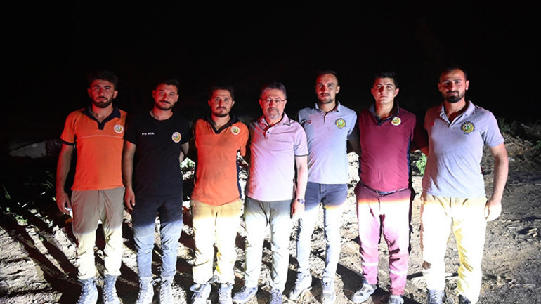 Alevlerle mücadelede son durum | Eskişehir’deki orman yangını Afyonkarahisar’a sıçradı