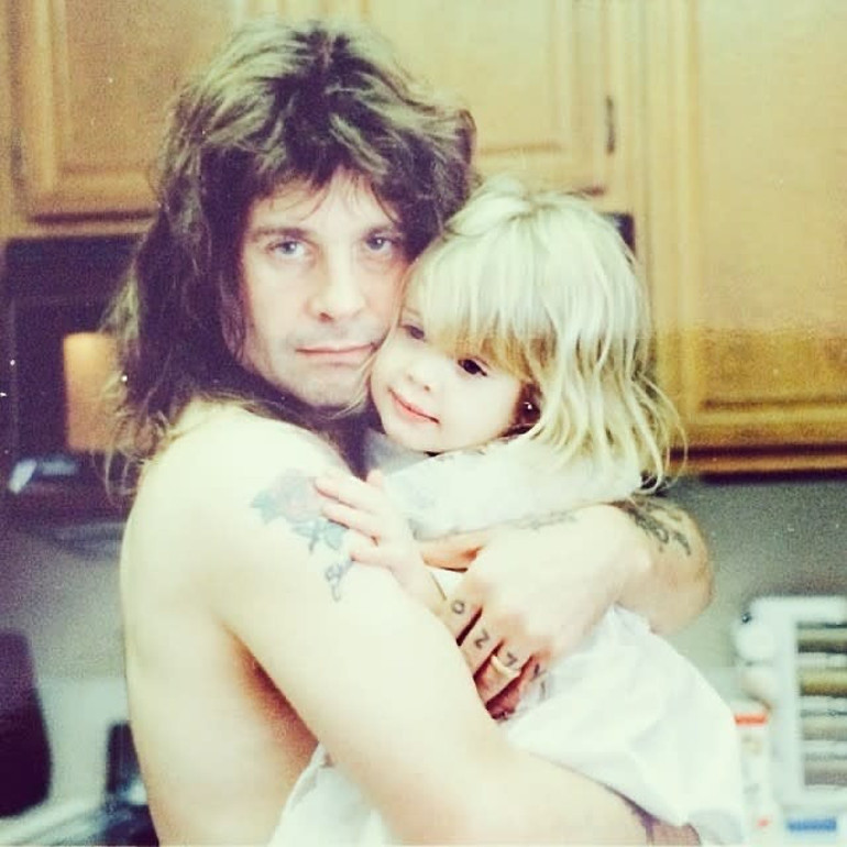 Hasta haliyle veda konserini verip bu dünyadan göçtü… Büyük bir serveti vardı... Şöhretini reddedip kaçan kızı mirastan aslan payını aldı