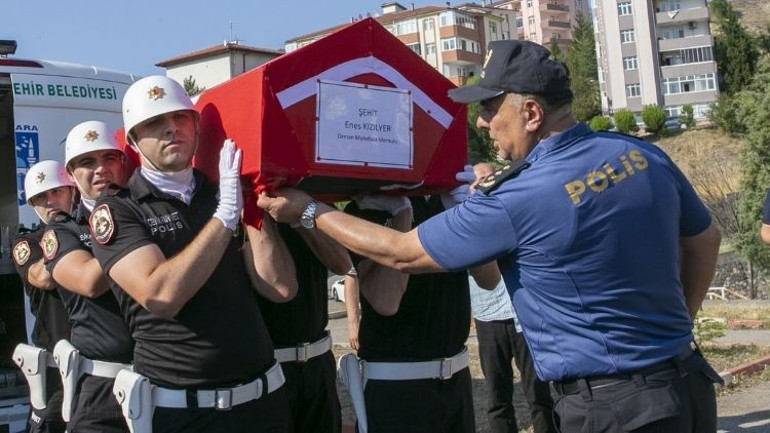 Orman şehidi AKUT gönüllülerine veda