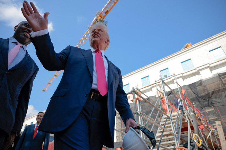 ABD Başkanı Trump, Fedin inşaat projesinde incelemelerde bulundu