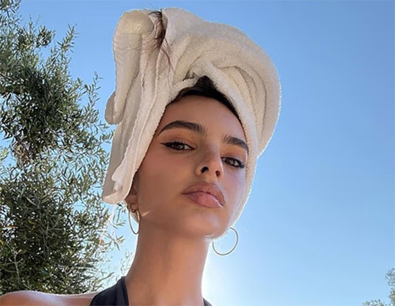 Onca güzelliğiyle kocası onu aldatmıştı...Takipçileri o paylaşımı görünce donup kaldı: Bikiniyi bile çıkarıp poz verdi