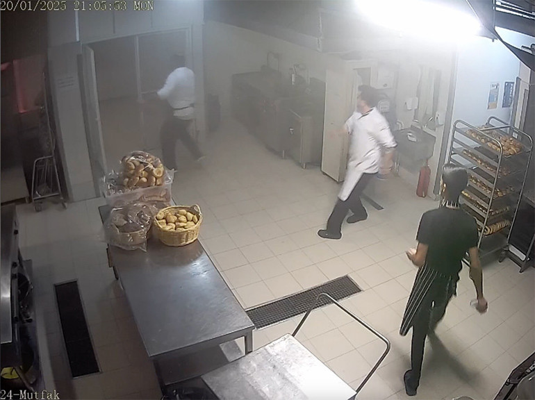 Kartalkaya otel yangınında yeni görüntüler ortaya çıktı Yangın tüpünü kullanmadan kaçmışlar