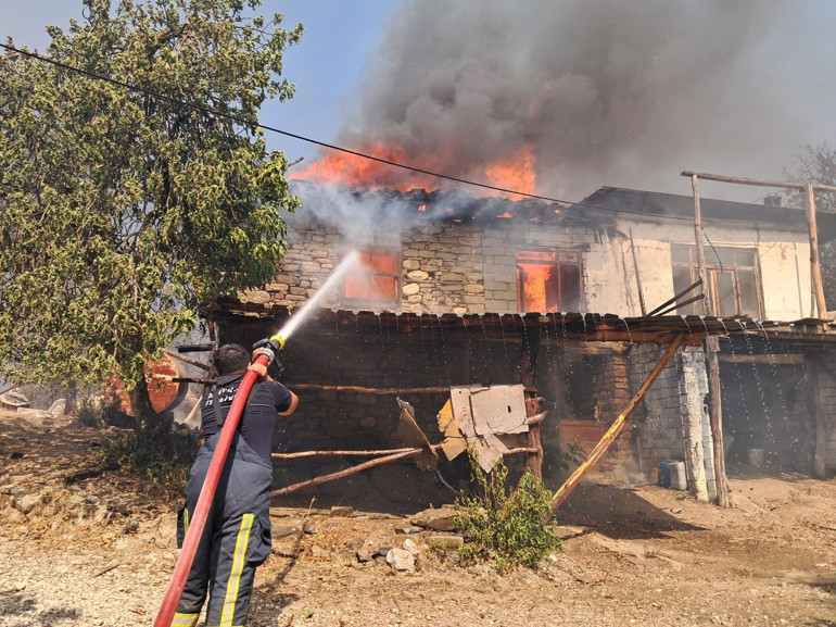 CANLI | Son dakika... Alevlerle mücadelede son durum Orman yangınlarına müdahale sürüyor... Alarm durumundayız