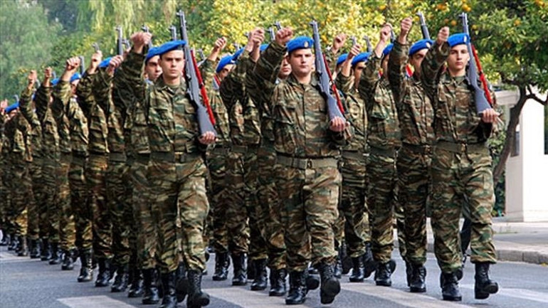 Yunanistan Savunma Bakanı Nikos Dendias endişeli Büyük ve giderek artan bir tehdit