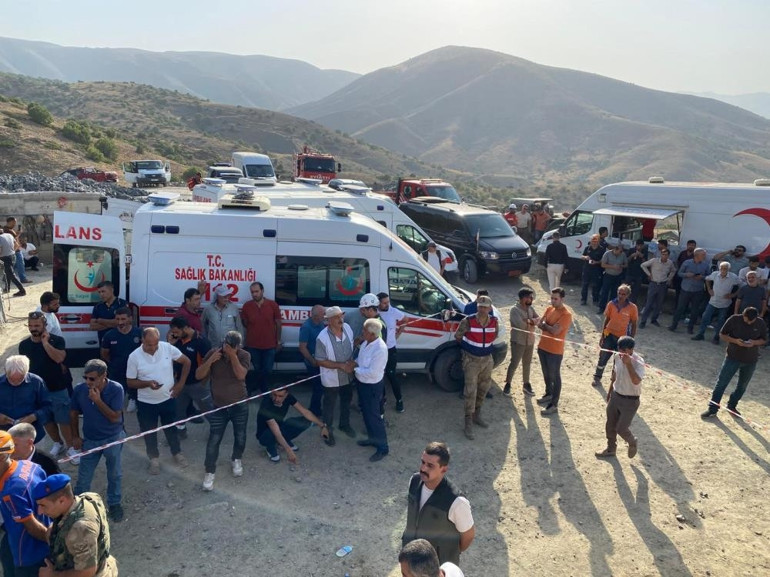 Son dakika: Elazığ’da maden ocağında göçük... Göçük altında kalan işçi hayatını kaybetti