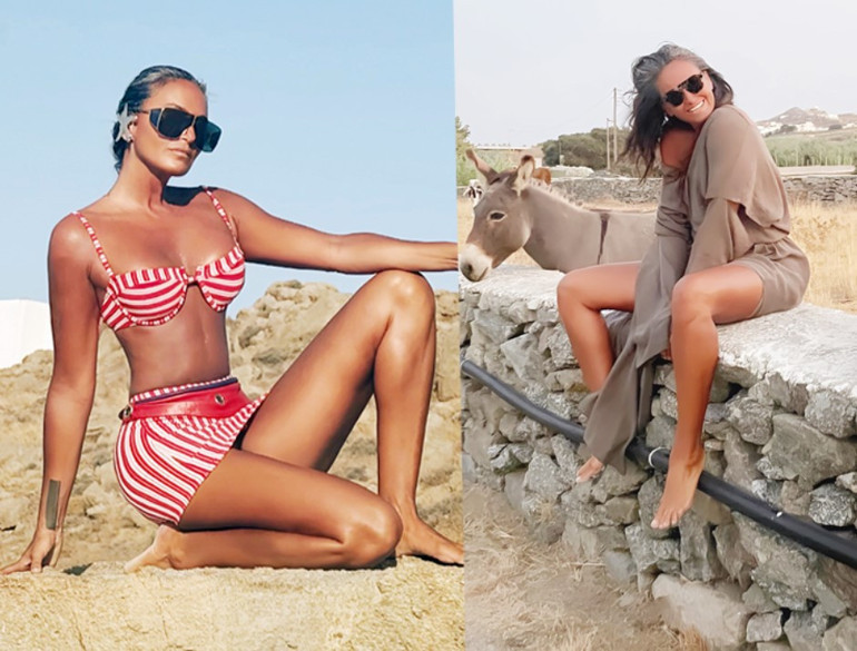 Kız kıza deniz keyfi