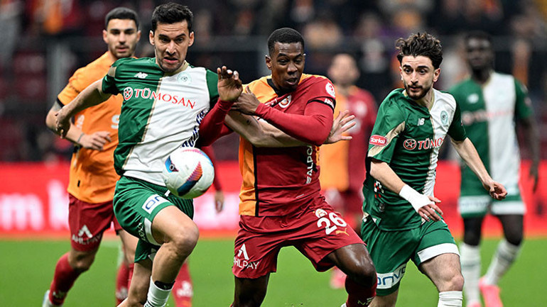 Görüşmeler başladı: Galatasarayda ayrılık kapıda