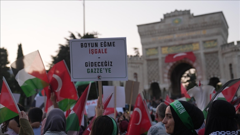 Son dakika... Beyazıttan Ayasofyaya Gazze yürüyüşü