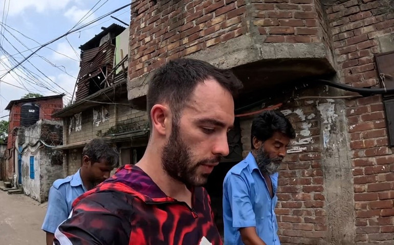 Önerilmeyen bölgeye girdi... Kuralsız Sokaklar kaosun ve renklerin izinde