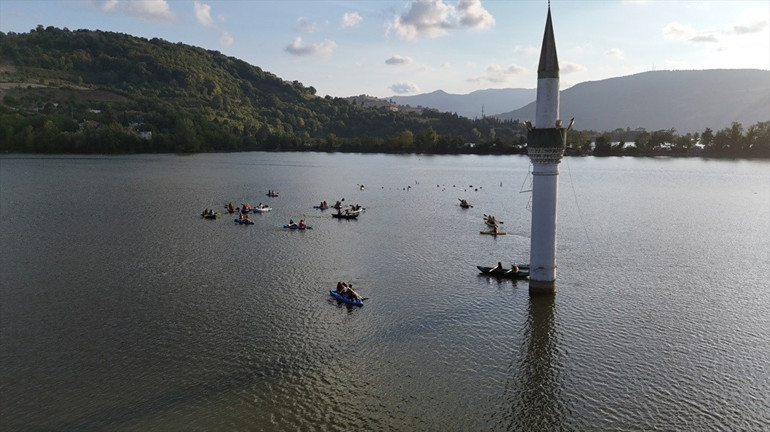 ‘Batık Minare’ su sporlarıyla hayat buluyor