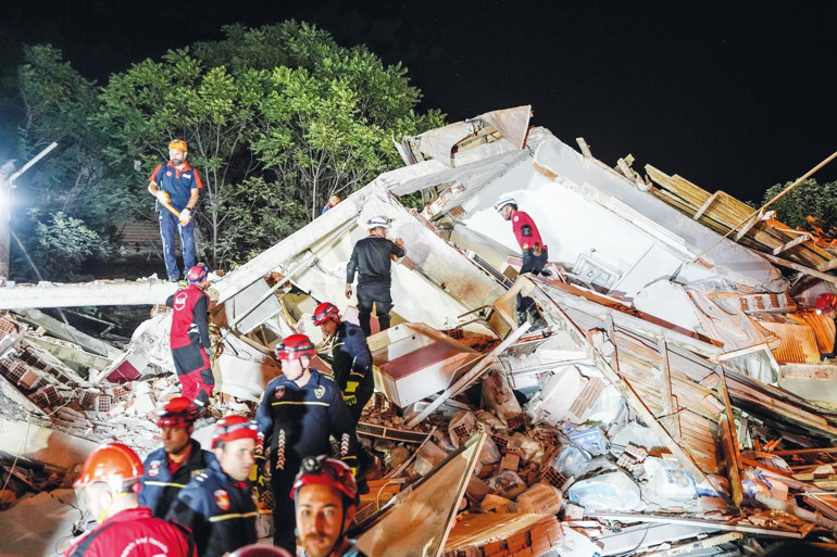 İstanbul için formül şudur: İtikatte Şenerci amelde Nacici