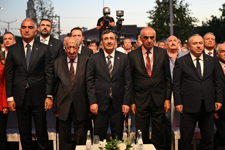 Cevdet Yılmaz: Güçlülerin merhametine güveneceğimiz bir dönemde değiliz