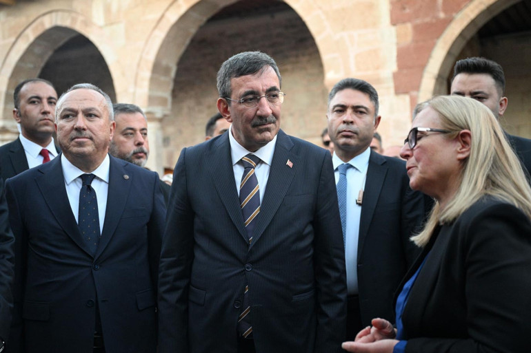 Cevdet Yılmaz: Güçlülerin merhametine güveneceğimiz bir dönemde değiliz